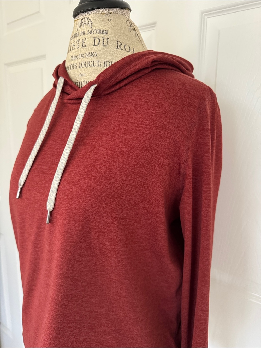 Vuori Women's Rustic brown colored Hooded pullover